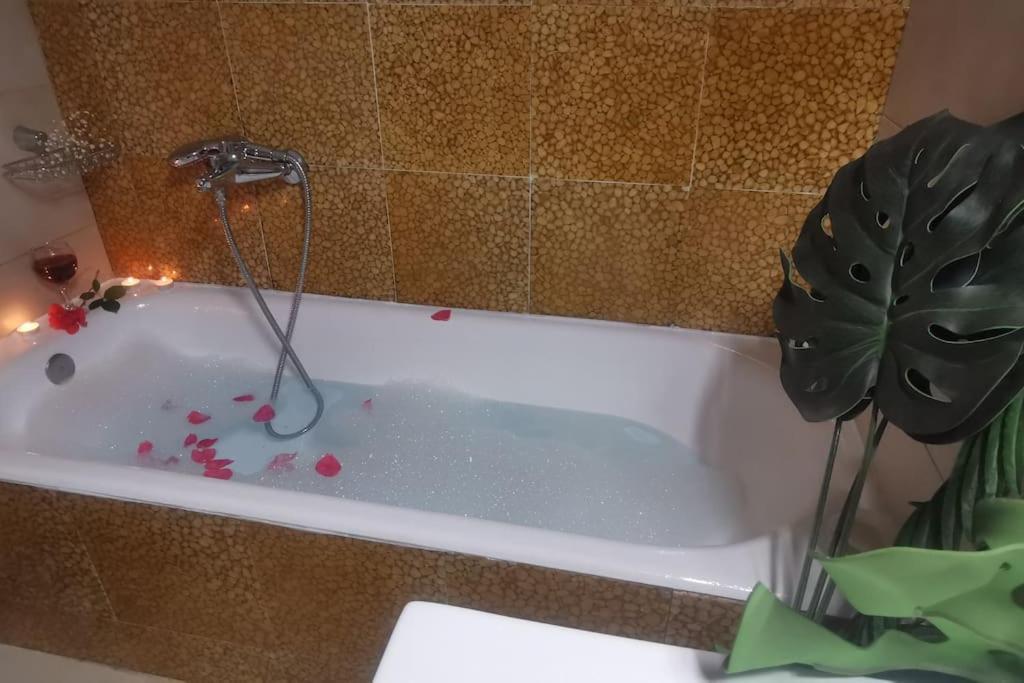 Athens Paradise Cozy 53 Sqm Apartament Near To Metro Exterior photo